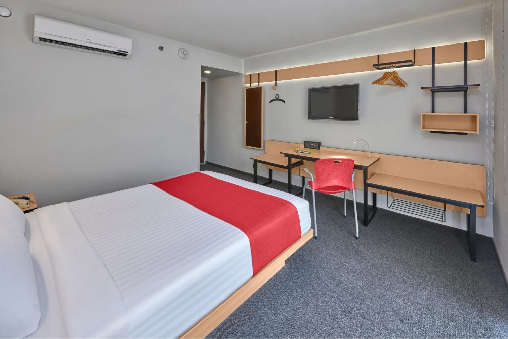 City Express By Marriott Queretaro Jurica Exterior photo